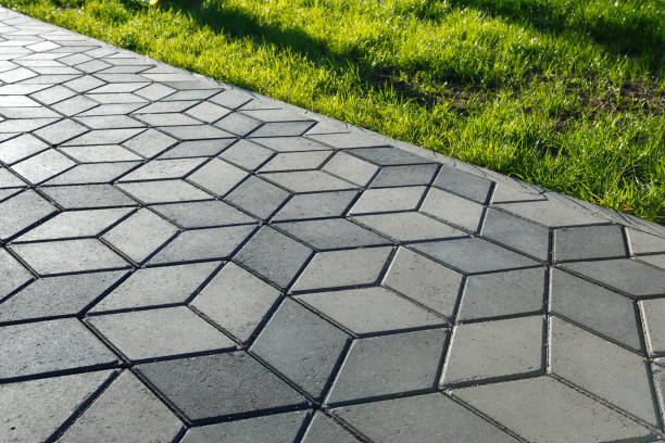 Best Affordable Driveway Paving  in Issaquah, WA